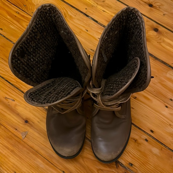 Brown leather lined hiking boots - Picture 2 of 3
